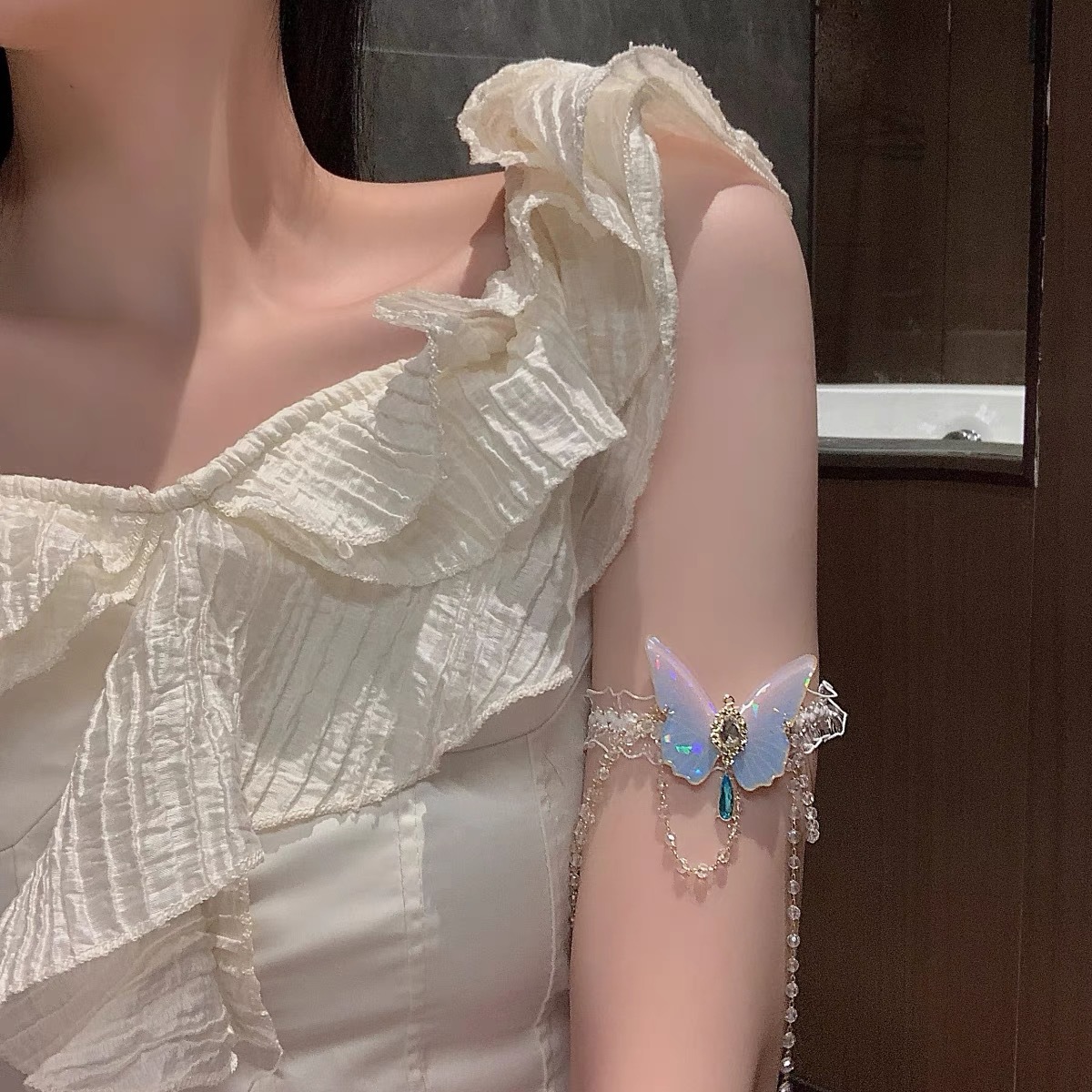 Fashionable Butterfly Pattern  - Body Jewelry Chain recension och pris