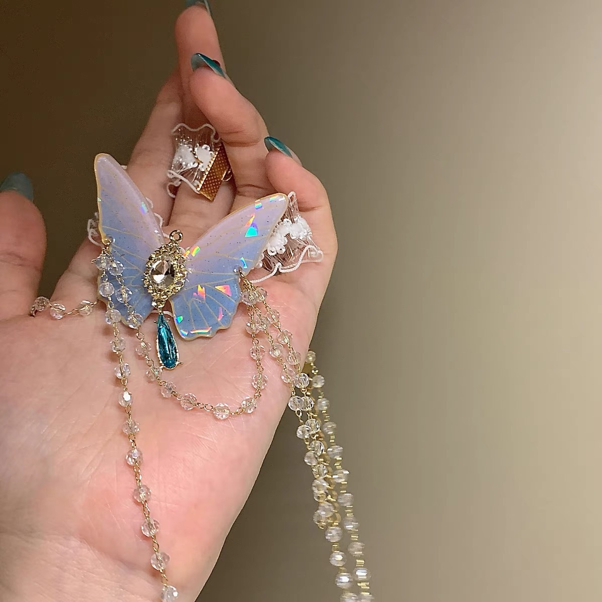 Fashionable Butterfly Pattern  - Body Jewelry Chain recension och pris
