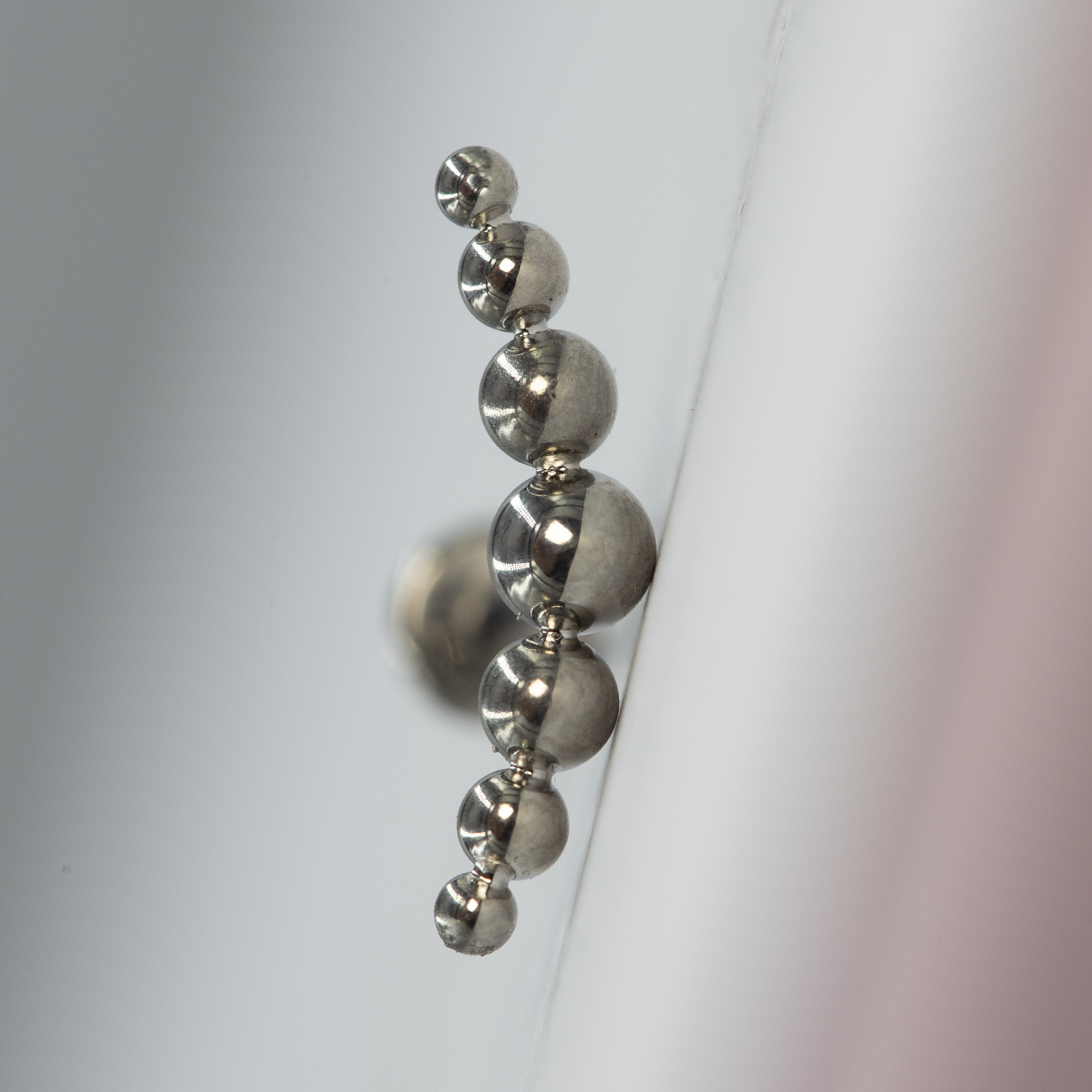 16G Implant Grade Titanium AST - Body Jewelry Internally Threaded recension och pris